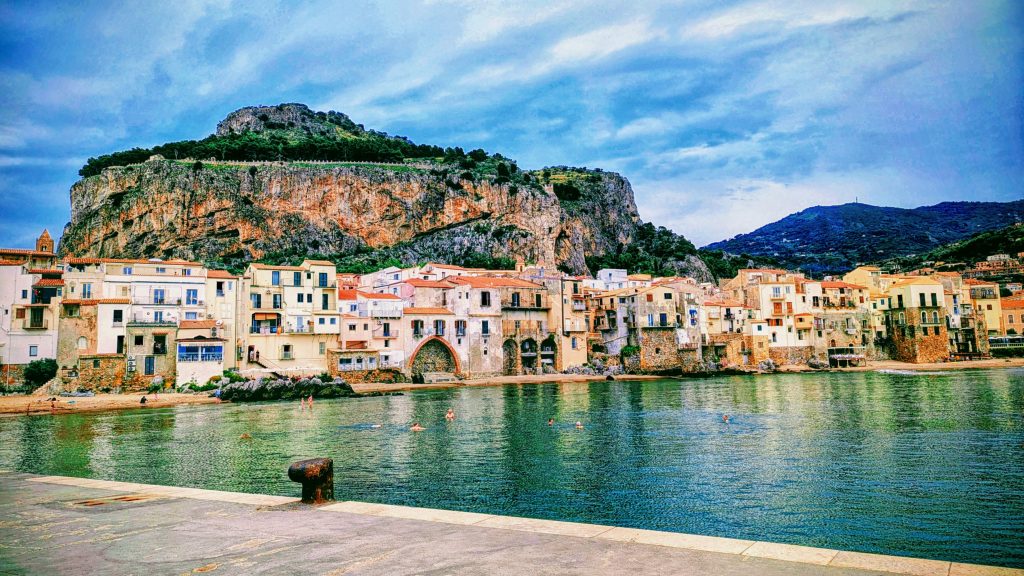 Cefalu-Hafen-1024x576 Einmal Sizilien und zurück ...