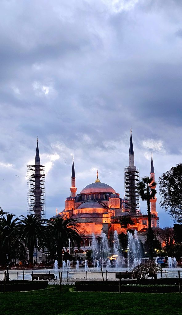 20251230_174404-591x1024 Istanbul, Stadt auf zwei Kontinenten